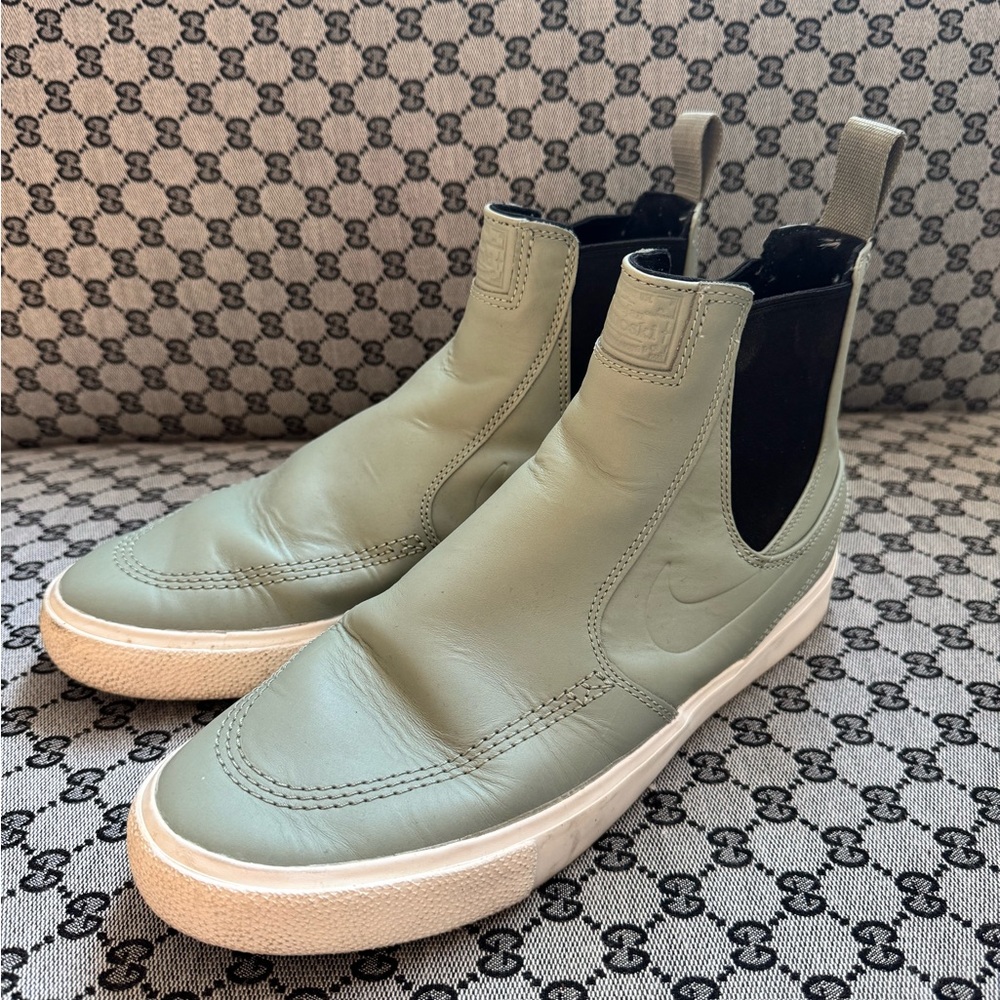 Nike SB Zoom Janoski Slip Mid Rm